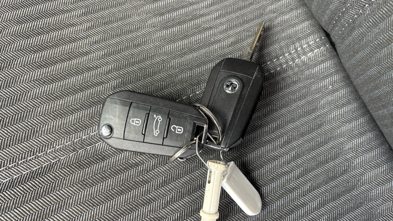 Vauxhall Corsa 1.2 Design 5dr Petrol Hatchback